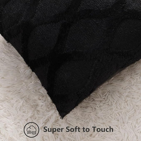 decorUhome Throw Pillow Covers 20x20 Inch Set of 2, Soft Plush Faux Fur Wool Black Couch Pillow Covers, Decorative Neutral Pillow Cases for Bed Sofa Living Room Home Decor