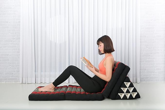 Leewadee Comfortable Japanese Floor Mattress - Thai Floor Bed with Triangle Cushion - Futon Mattress - XL Extra Long Thai Massage Mat, 89 x 20 inches, Black Red, Kapok Filling