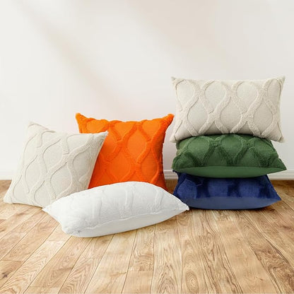 decorUhome Throw Pillow Covers 22x22 Inch Set of 2, Soft Plush Faux Fur Wool Forest Elf Couch Pillow Covers, Decorative Neutral Pillow Cases for Bed Sofa Living Room Home Decor