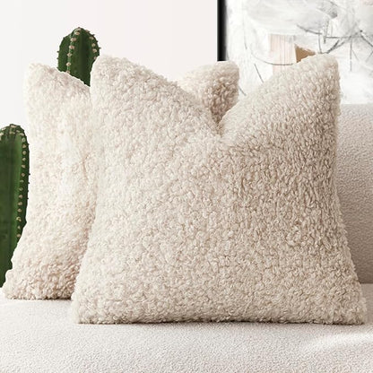 Foindtower 2 Pieces Faux Fur Throw Pillow Cover Decorative Sherpa Pillow Fuzzy Accent Pillowcases Soft Sheepskin Fleece Cushion Case for Bed Couch Living Room 18x18 Inch Neutral Cream