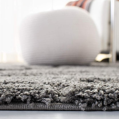 SAFAVIEH Area Rug 8x10 - Florida Shag Collection - Large - Grey, Scroll Design, Non-Shedding & Easy Cleaning, Plush Thick Pile, Ideal for Living Room, Bedroom, Dining Space (SG455013)