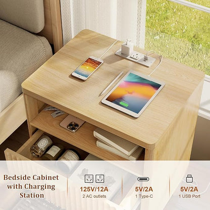 LYNCOHOME Fluted Nightstand Set of 2 with Charging Station, 19.7 inch Wide with 2 Drawers, Modern Wood Bedside Table for Bedroom, Natural
