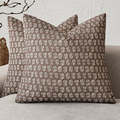 Foindtower Set of 2 Decorative Neutral Floral Print Throw Pillow Covers Vintage Accent Farmhouse Cushion Covers Boho Home Decor for Sofa Couch Chair Bedroom Living Room Outdoor,22×22 Inch,Brown