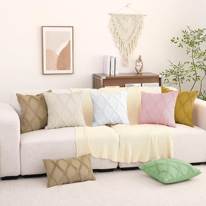 decorUhome Throw Pillow Covers 22x22 Inch Set of 2, Soft Plush Faux Fur Wool Pure White Couch Pillow Covers, Decorative Neutral Pillow Cases for Bed Sofa Living Room Home Decor