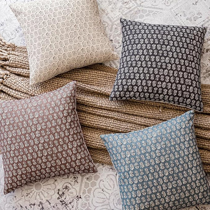 Foindtower Set of 2 Decorative Neutral Floral Print Throw Pillow Covers Vintage Accent Farmhouse Cushion Covers Boho Home Decor for Sofa Couch Chair Bedroom Living Room Outdoor,22×22 Inch,Black
